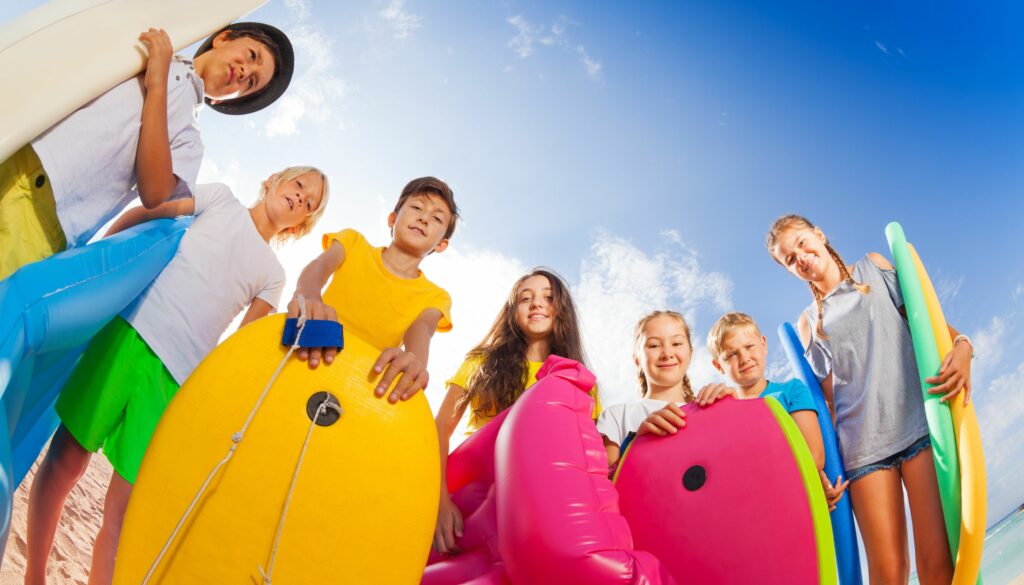Children and Surfing: Nurturing Young Ocean Lovers with Surf N´ Stay